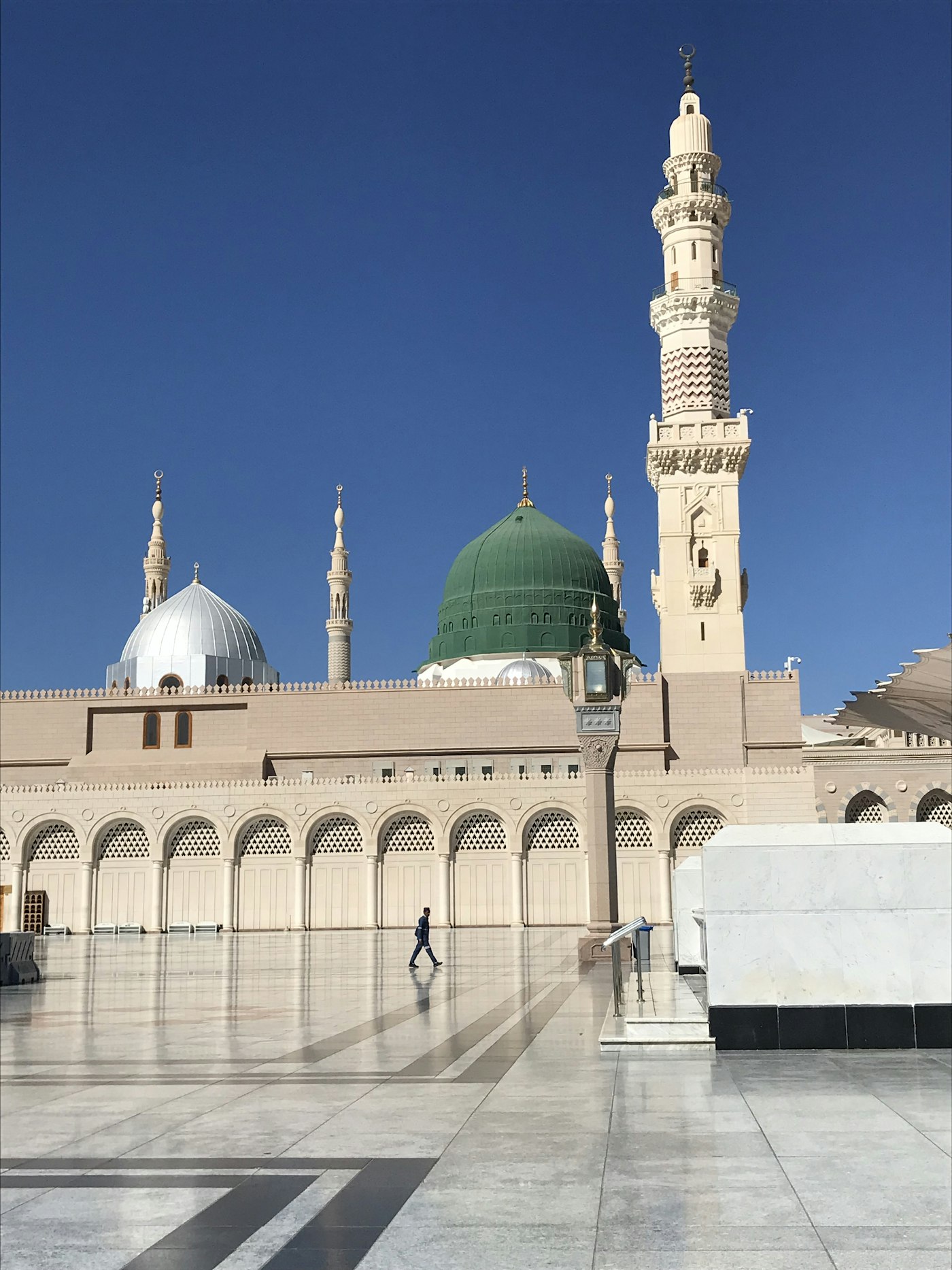 The green dome and minarets of Al-Masjid an-Nabawi in Madinah